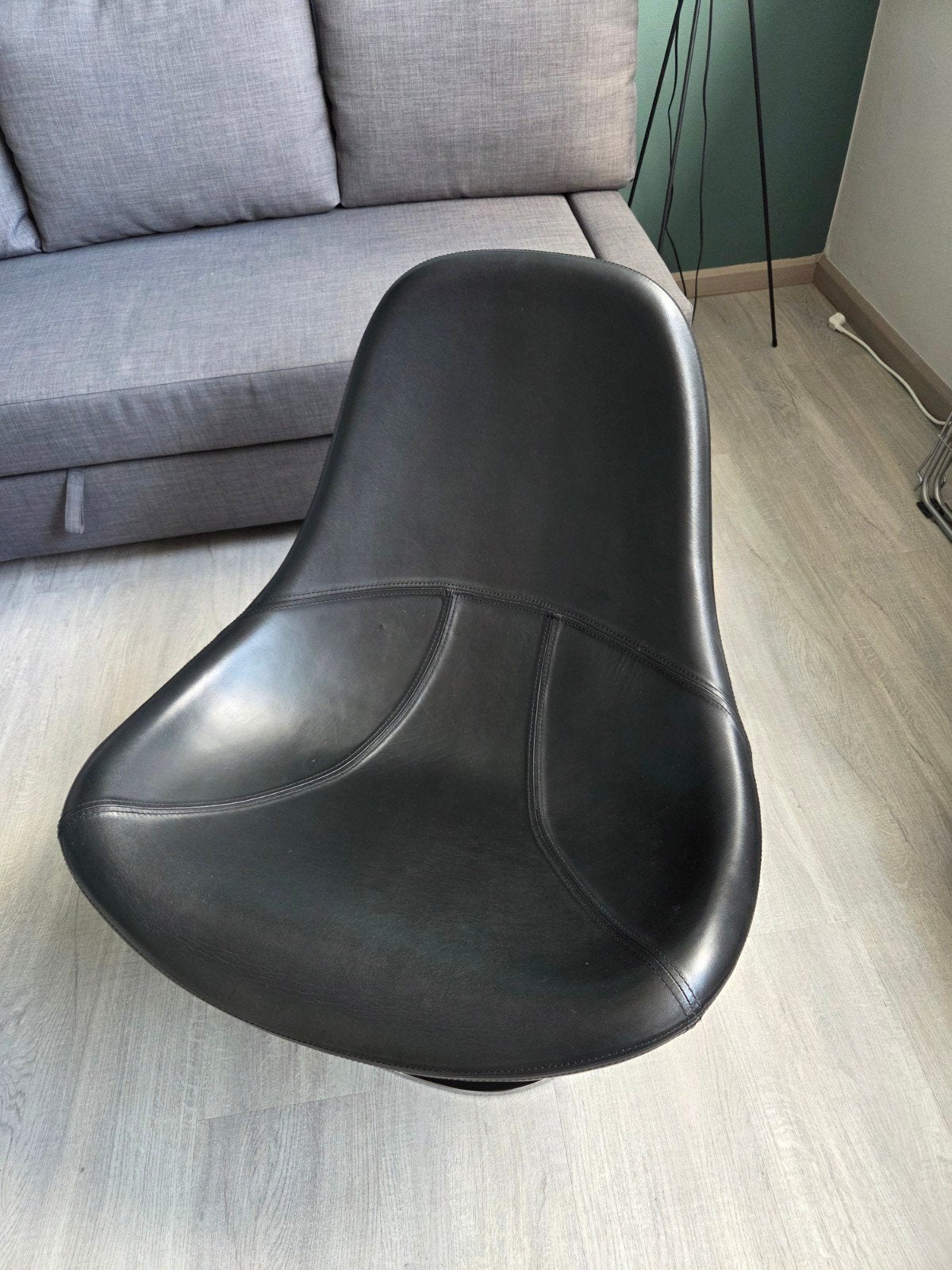 Tirup Ikea draaistoel MOET ZSM WEG, Huis en Inrichting, Ophalen of Verzenden, Gebruikt, Zwart, Eén