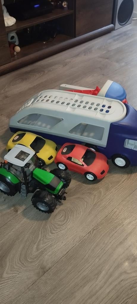 Grote speelgoedset: vrachtwagens, auto's en tractor, Ophalen of Verzenden, Gebruikt