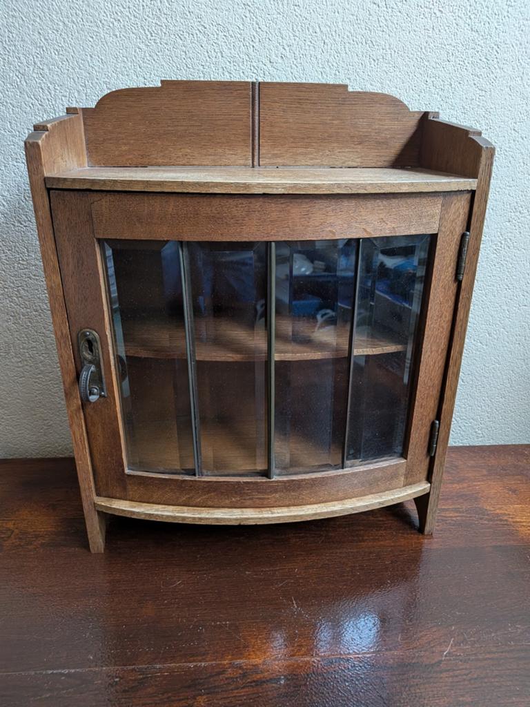 Authentiek antiek eikenhouten Art Deco hangkastje, Antiek en Kunst, Antiek | Woonaccessoires, Ophalen