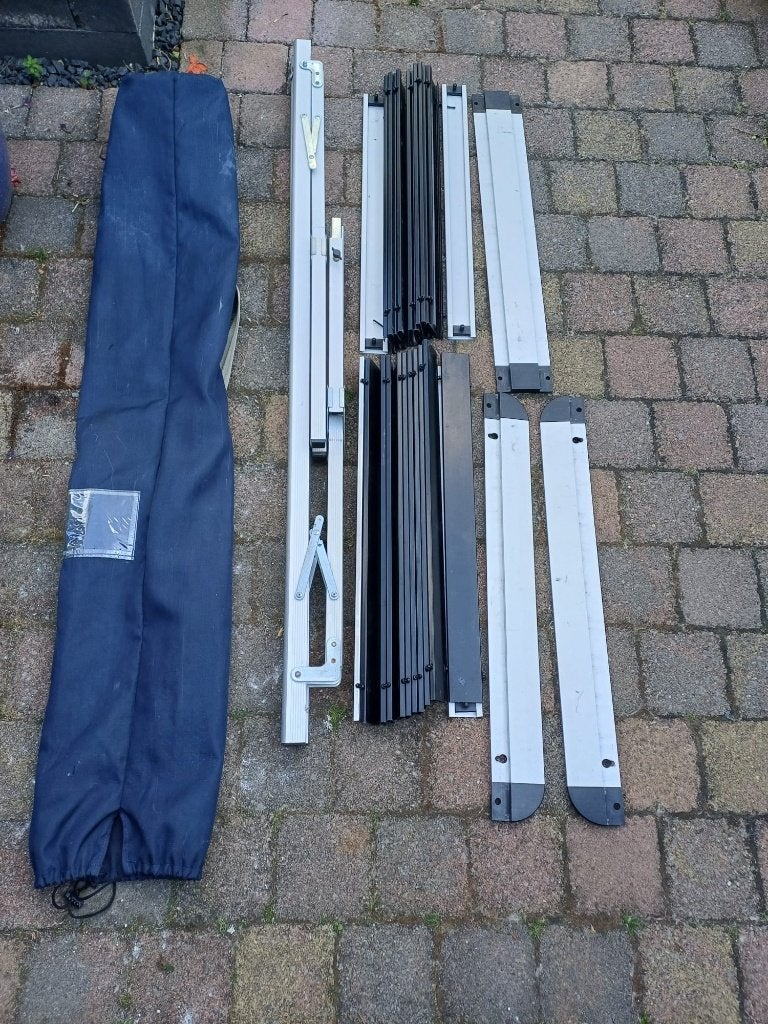 campingtafel, Caravans en Kamperen, Kampeermeubelen, Ophalen, Gebruikt, Campingtafel