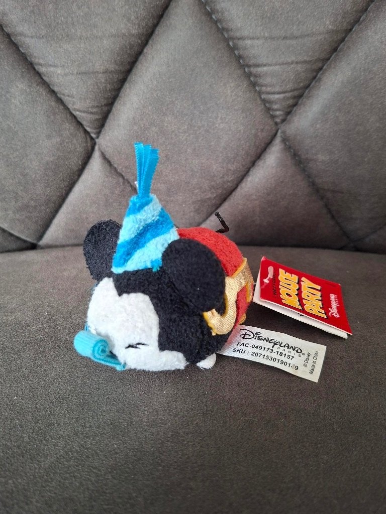 Disney Tsum Tsum Birthday Mickey Mouse met kaartje, Ophalen of Verzenden, Mickey Mouse, Zo goed als nieuw, Knuffel