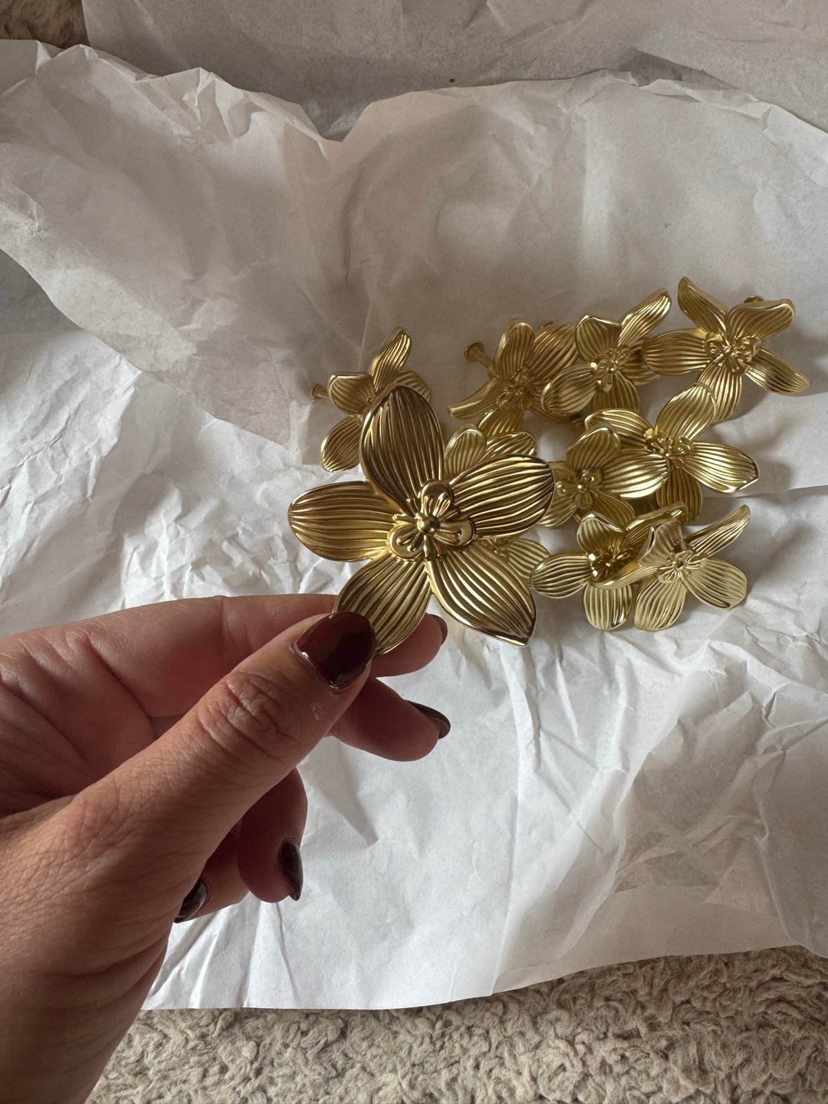 Gouden bloemknoppen voor lades en kasten, Huis en Inrichting, Ophalen of Verzenden, Zo goed als nieuw
