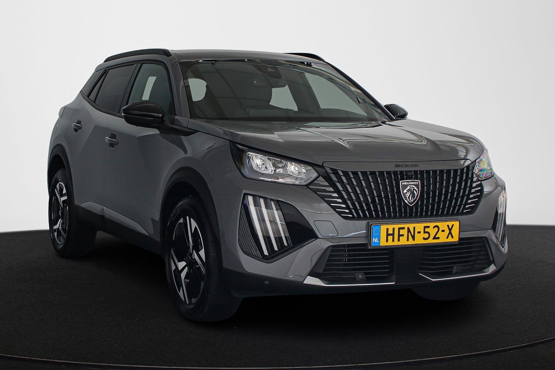 Peugeot 2008 1.2 Hybrid 145 Allure Keyless 360-Camera Dodeho, Auto's, 1272 kg, Euro 6, 1199 cc, Leder en Stof