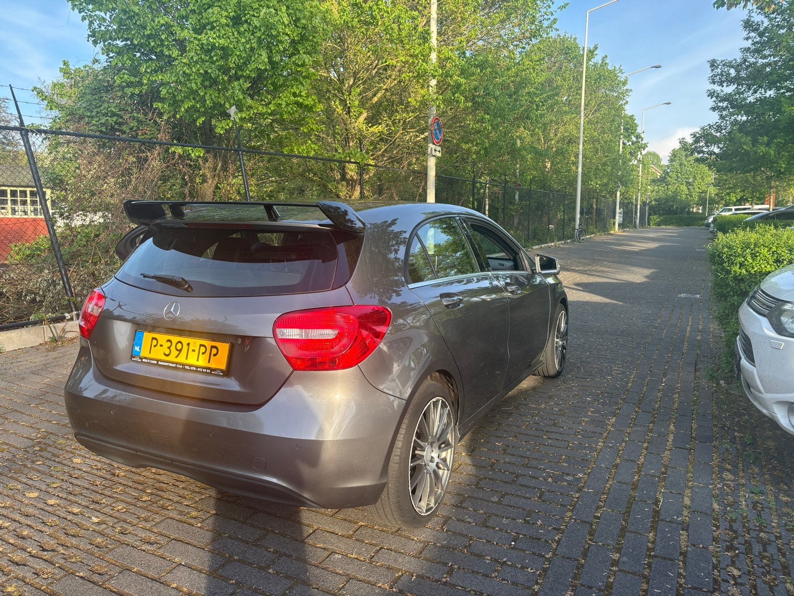 Mercedes-Benz A-Klasse A180 1.6 2013 amg pakket, Auto's, 1295 kg, 4 cilinders, 122 pk, 1595 cc