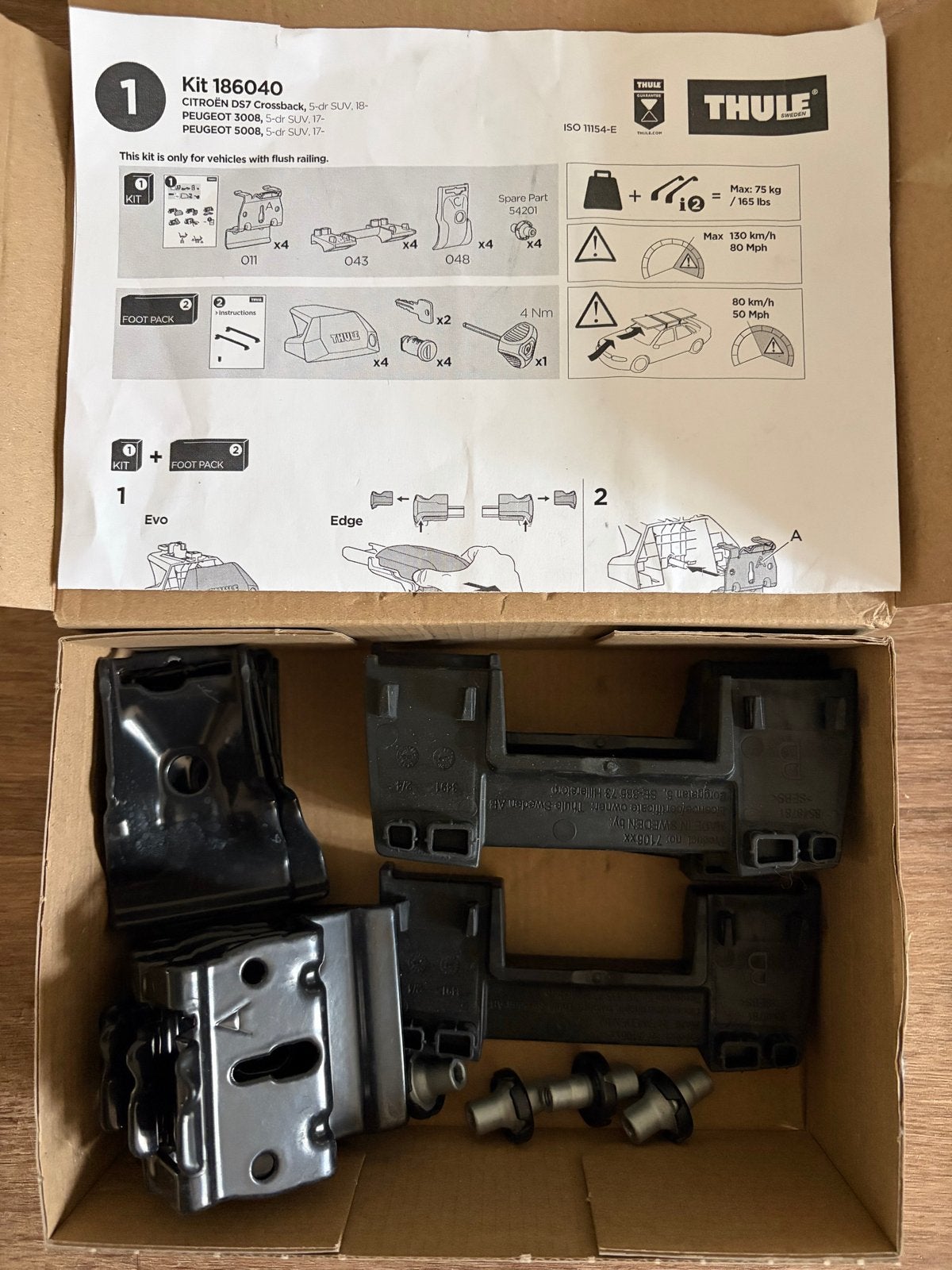 Thule Kit 186040 voor Citroën DS7 Crossback/Peugeot 3008/500, Auto diversen, Dakdragers, Ophalen of Verzenden, Zo goed als nieuw