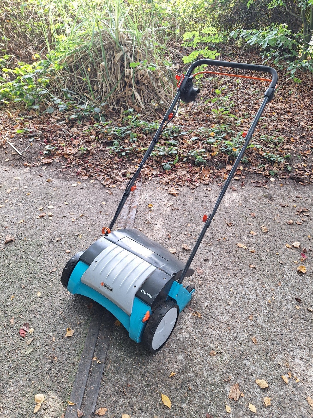 Gardena Verticuteermachine EVC 1000 - Elektrisch, Tuin en Terras, Ophalen, Gebruikt, Elektrisch, Gardena