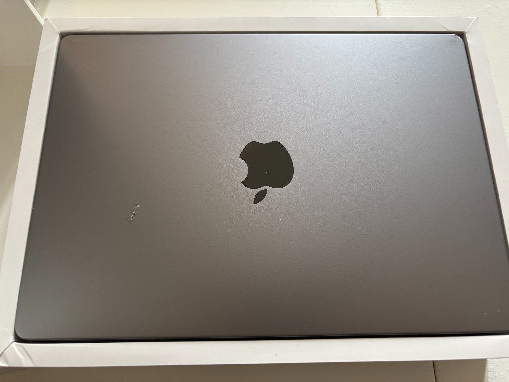 MacBook Pro 14 inch, MacBook Pro, Gebruikt, Qwerty, Overige groottes