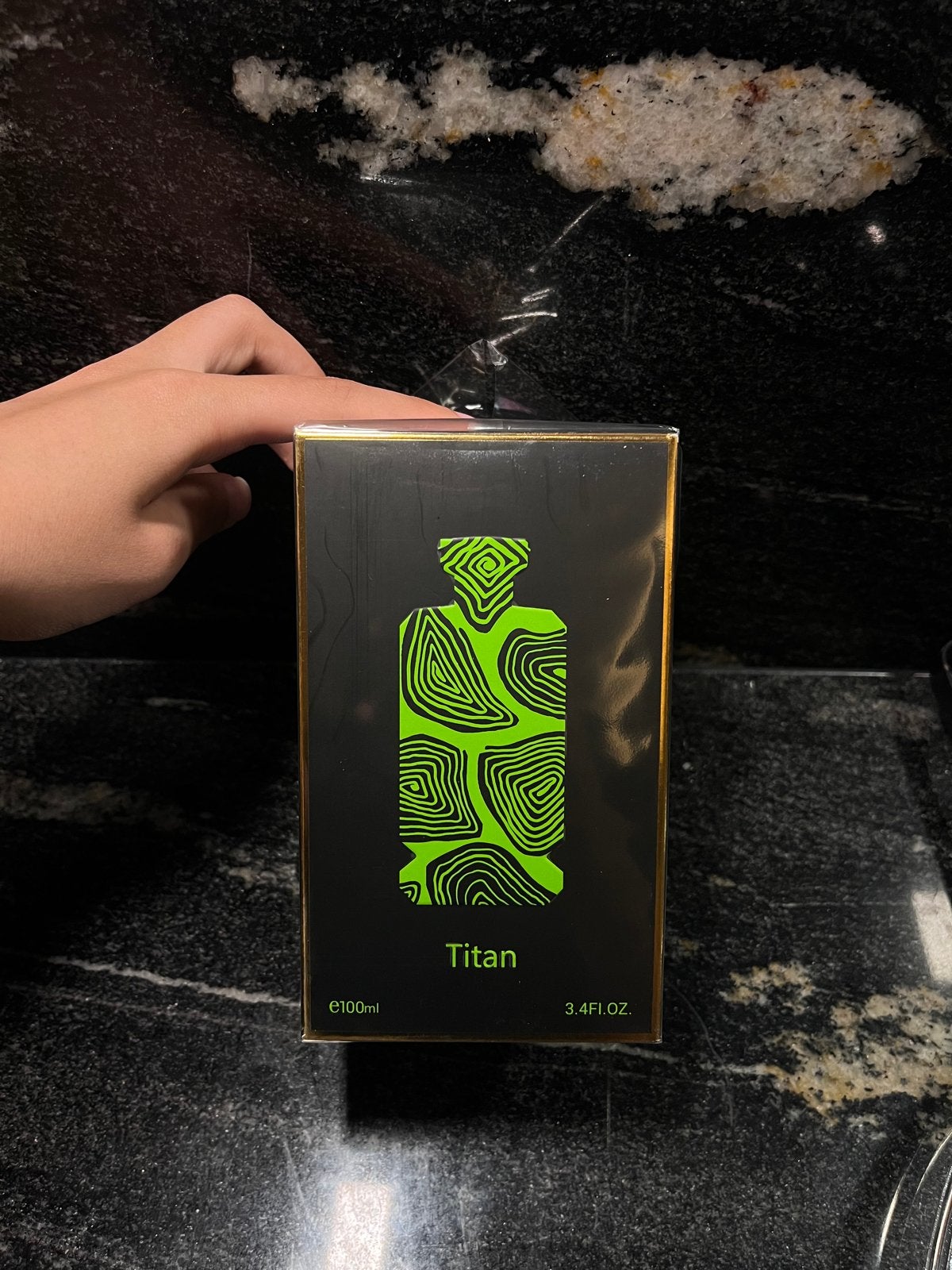 Wadi titan Unisex Arabisch Parfum 100ML - Nieuw in verpakki, Ophalen of Verzenden, Nieuw