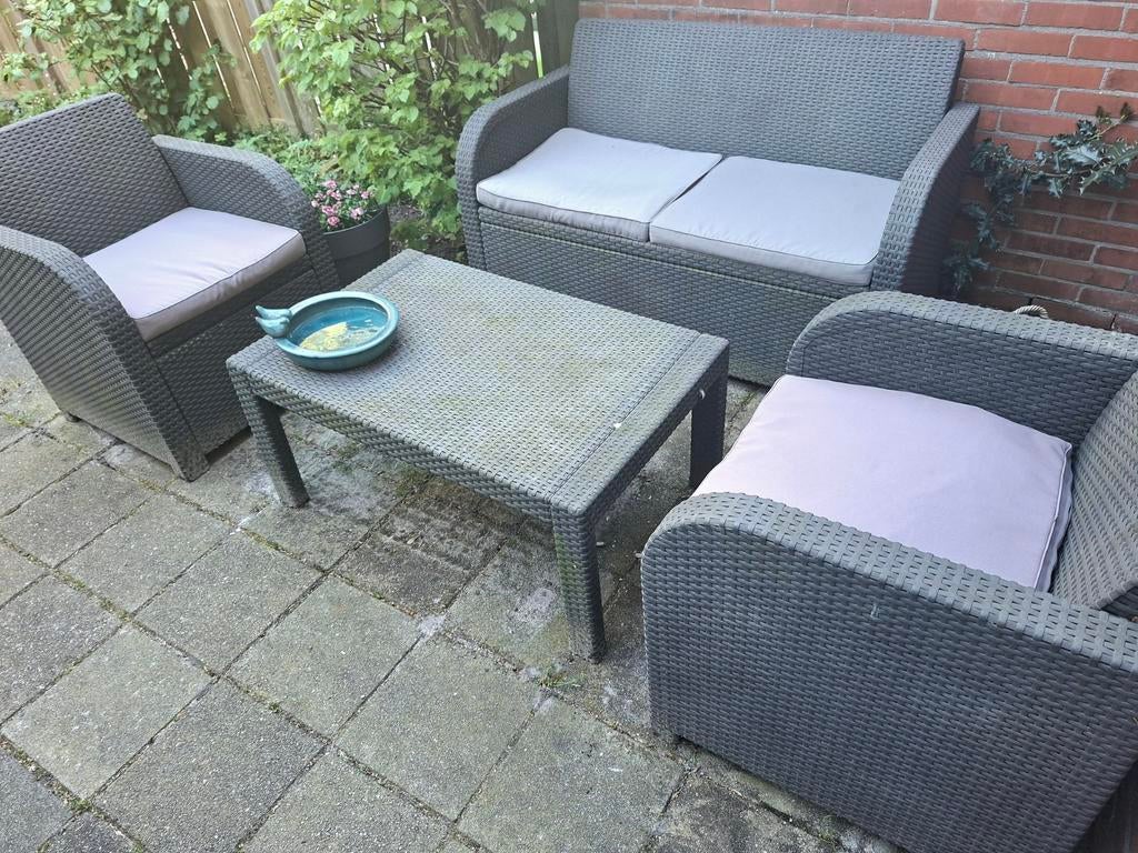 Gratis tuinset- GERESERVEERD, Ophalen, Gebruikt, Stoel