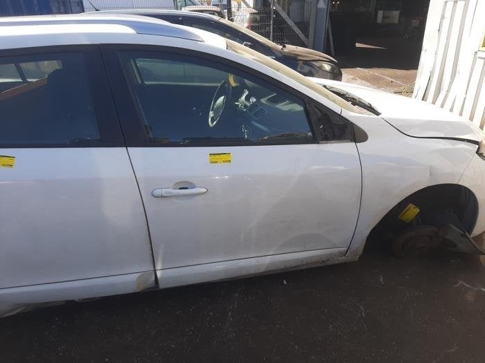 Portier 4Deurs rechts-voor van een Renault Megane (OV369), Gebruikt, -, -, Ophalen of Verzenden