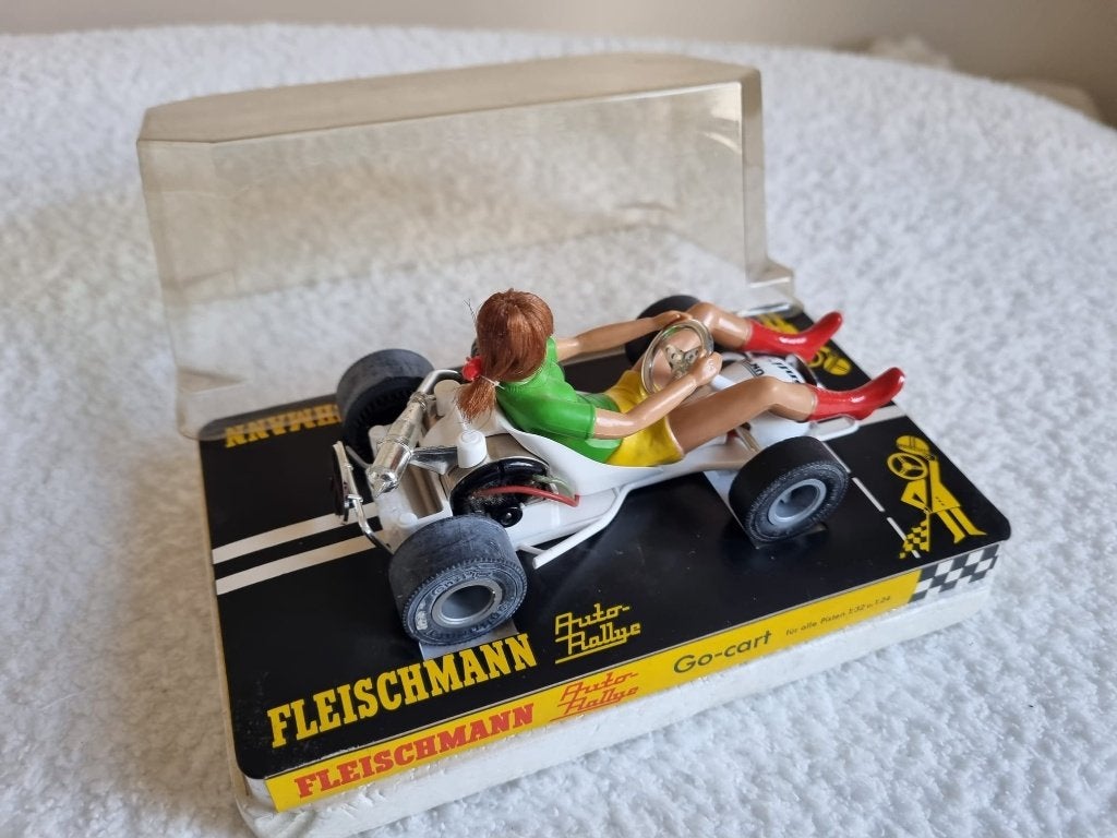 Fleischmann 3270 Go Kart vrouw, donkerblond haar, NIEUW/OVP, Verzenden, Nieuw, Elektrisch, Fleischmann