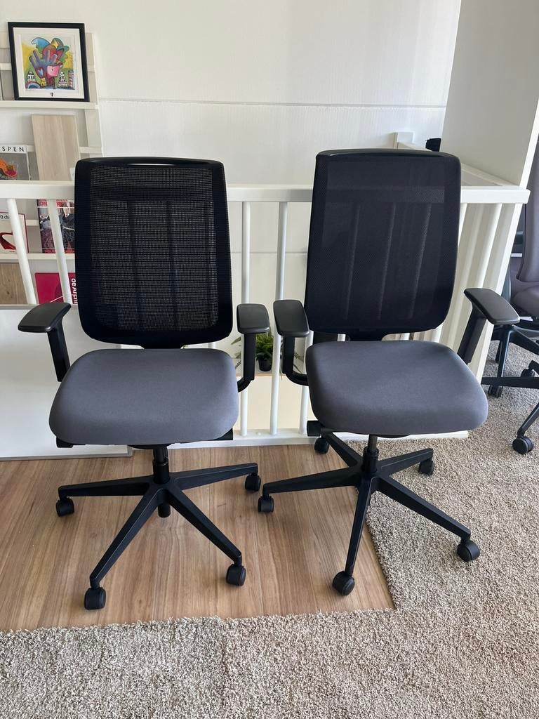 Steelcase bureaustoelen in nieuwstaat, Ophalen, Geen, Zwart, Zo goed als nieuw