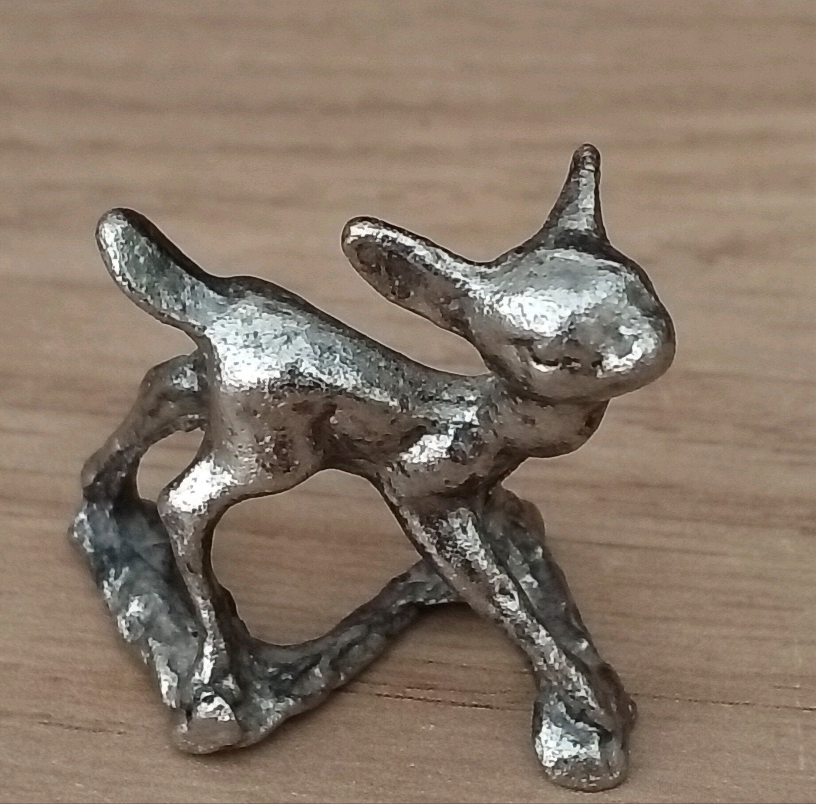 Zilverkleurig beeldje van een ree of hertje, Verzenden, Zo goed als nieuw, Dier