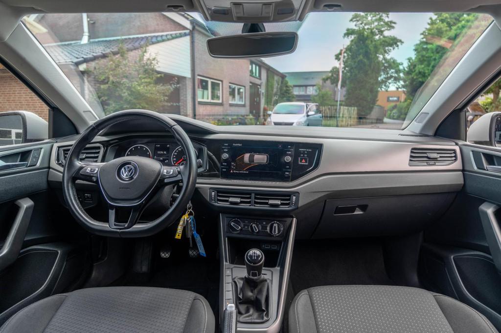 Volkswagen Polo 1.0 MPI Comfortline PDC NAVI AIRCO CAR PLAY, Auto's, Voorwielaandrijving, Stof, Gebruikt, Zwart