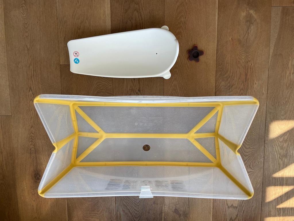 Stokke Mickey Mouse Baby Badje met Badzitje, Kinderen en Baby's, Badjes en Verzorging, Overige merken, Ophalen of Verzenden, Zo goed als nieuw
