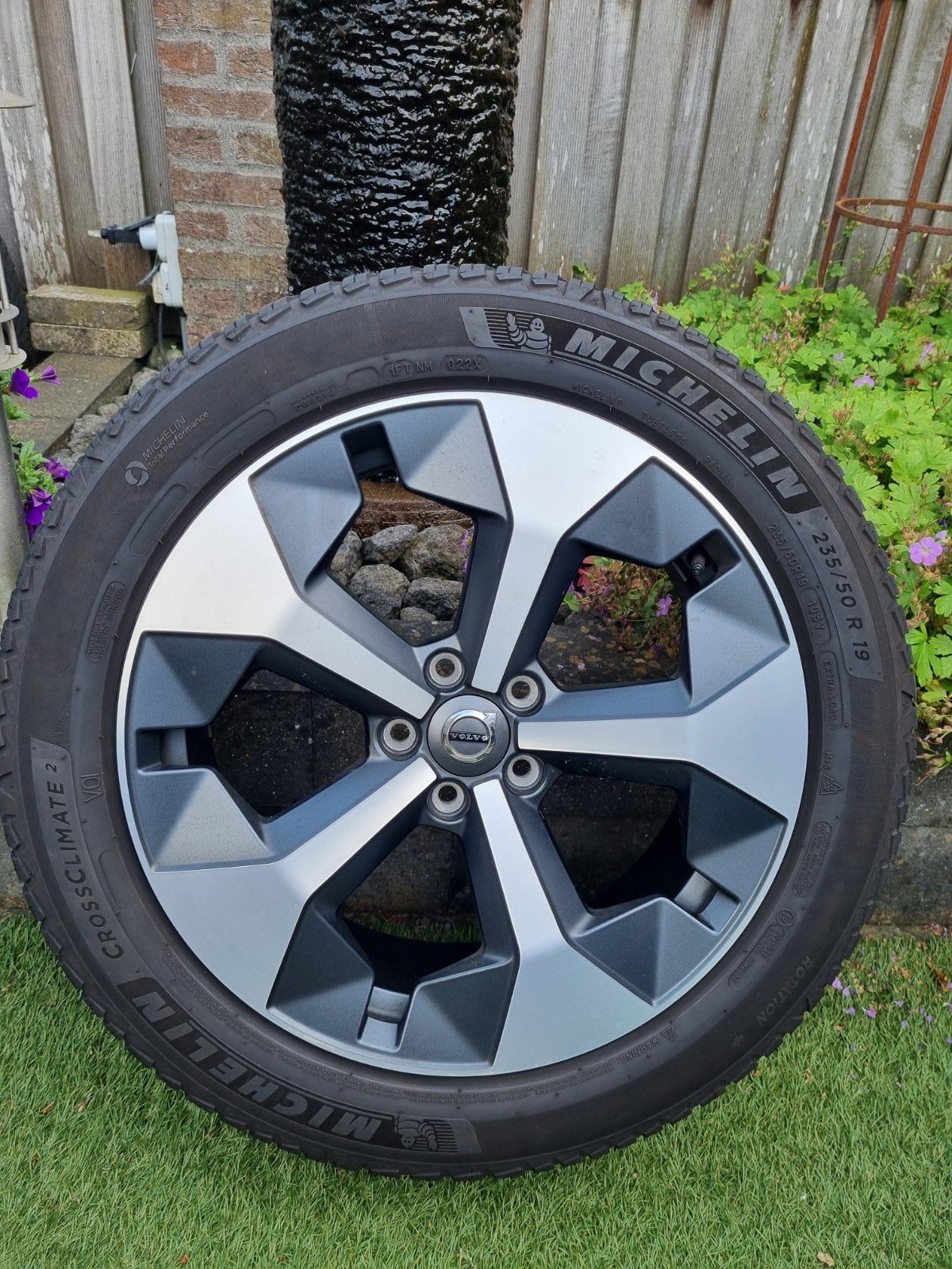 Originele volvo velgen, Auto-onderdelen, Banden en Velgen, Banden en Velgen, 235 mm, All Season, Ophalen