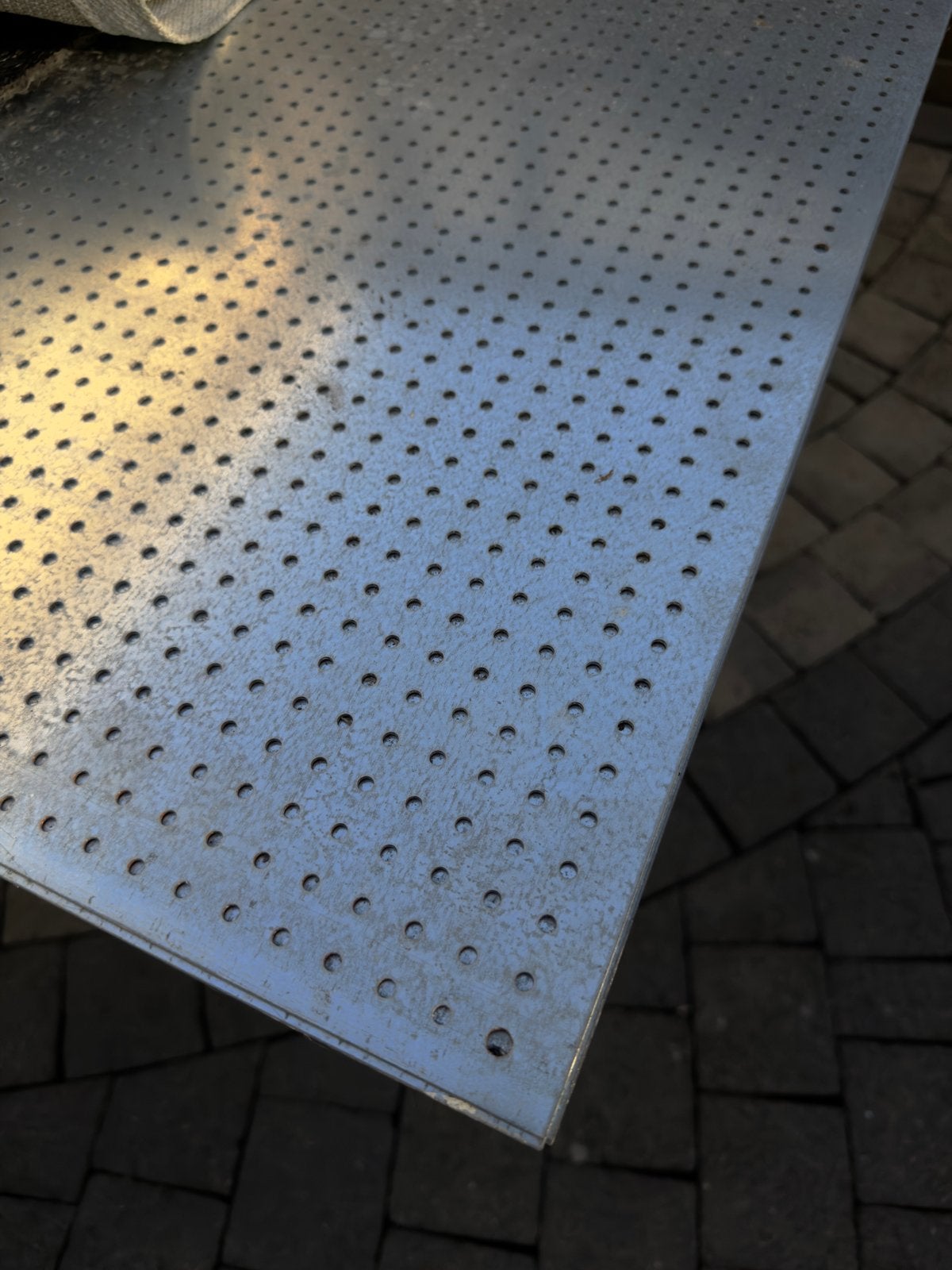 Geperforeerde gegalvaniseerde metalen platen 4 stuks, Ophalen, Zo goed als nieuw, IJzer