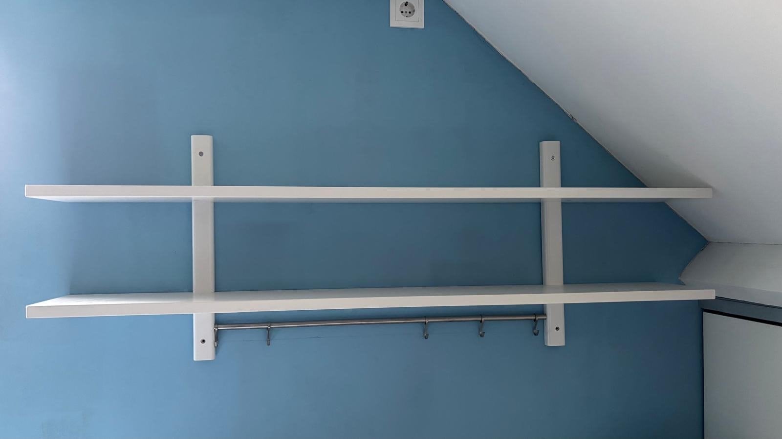 IKEA Mosslanda plank met haken - 115 cm, Ophalen, Zo goed als nieuw