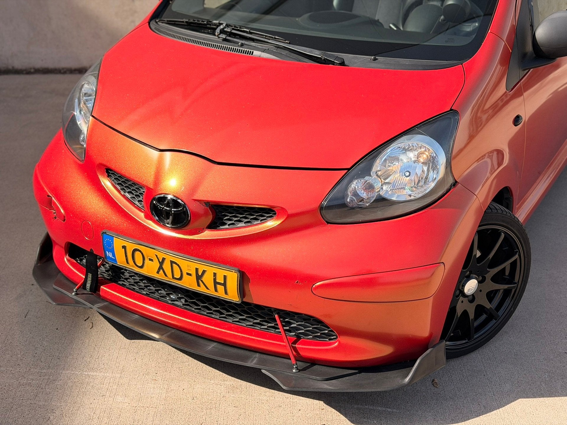 Toyota Aygo 1.0-12V Leder/alca 16'' Wrap Spoiler Verlaagd, Voorwielaandrijving, Gebruikt, Zwart, Overige kleuren