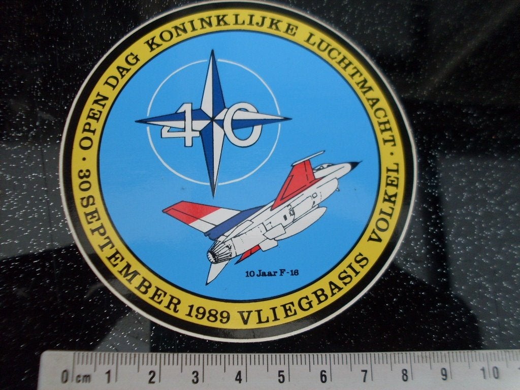 sticker open dag KLu 1989 vliegbasis volkel 10 jaar F-16, Verzenden, Zo goed als nieuw, Bedrijf of Vereniging
