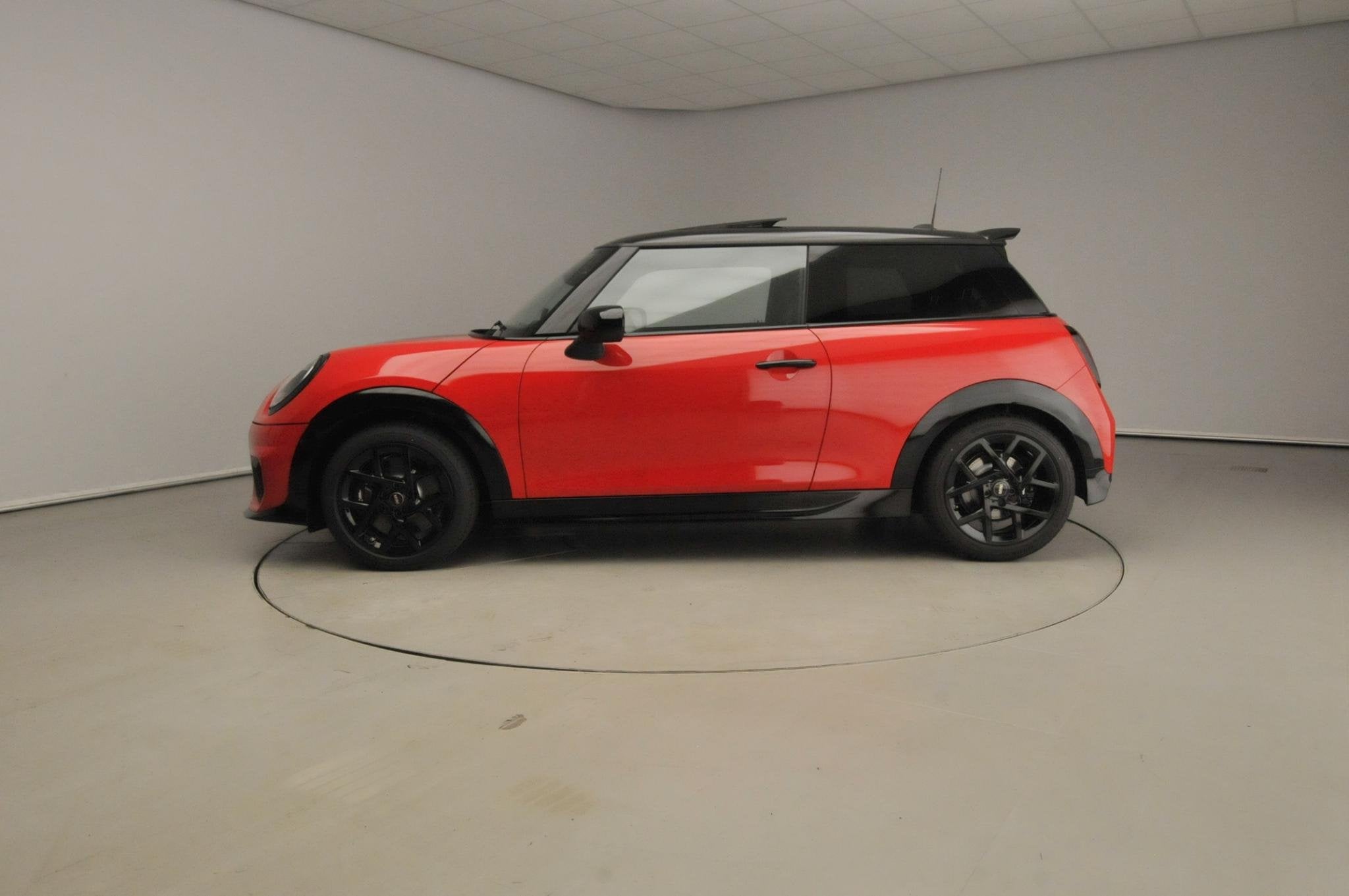 MINI Cooper C | John Cooper Works Uitvoering + Pakket M, Cabriolet, 4 stoelen, Bedrijf, Nieuw