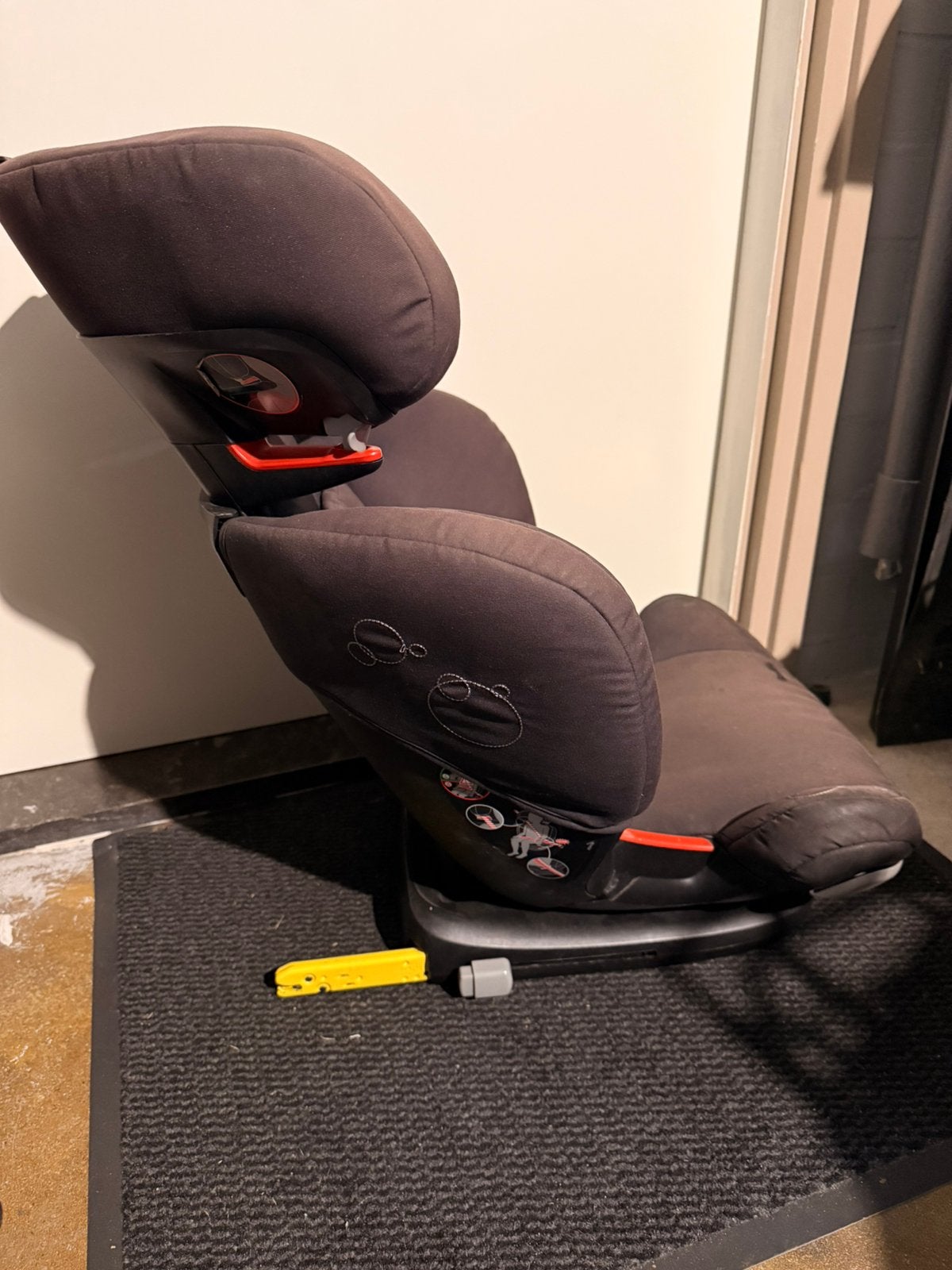Maxi Cosi rodifix Autostoel Kinderstoel met Isofix 15-36kg., Kinderen en Baby's, Autostoeltjes, Ophalen, 15 t/m 36 kg, Zo goed als nieuw