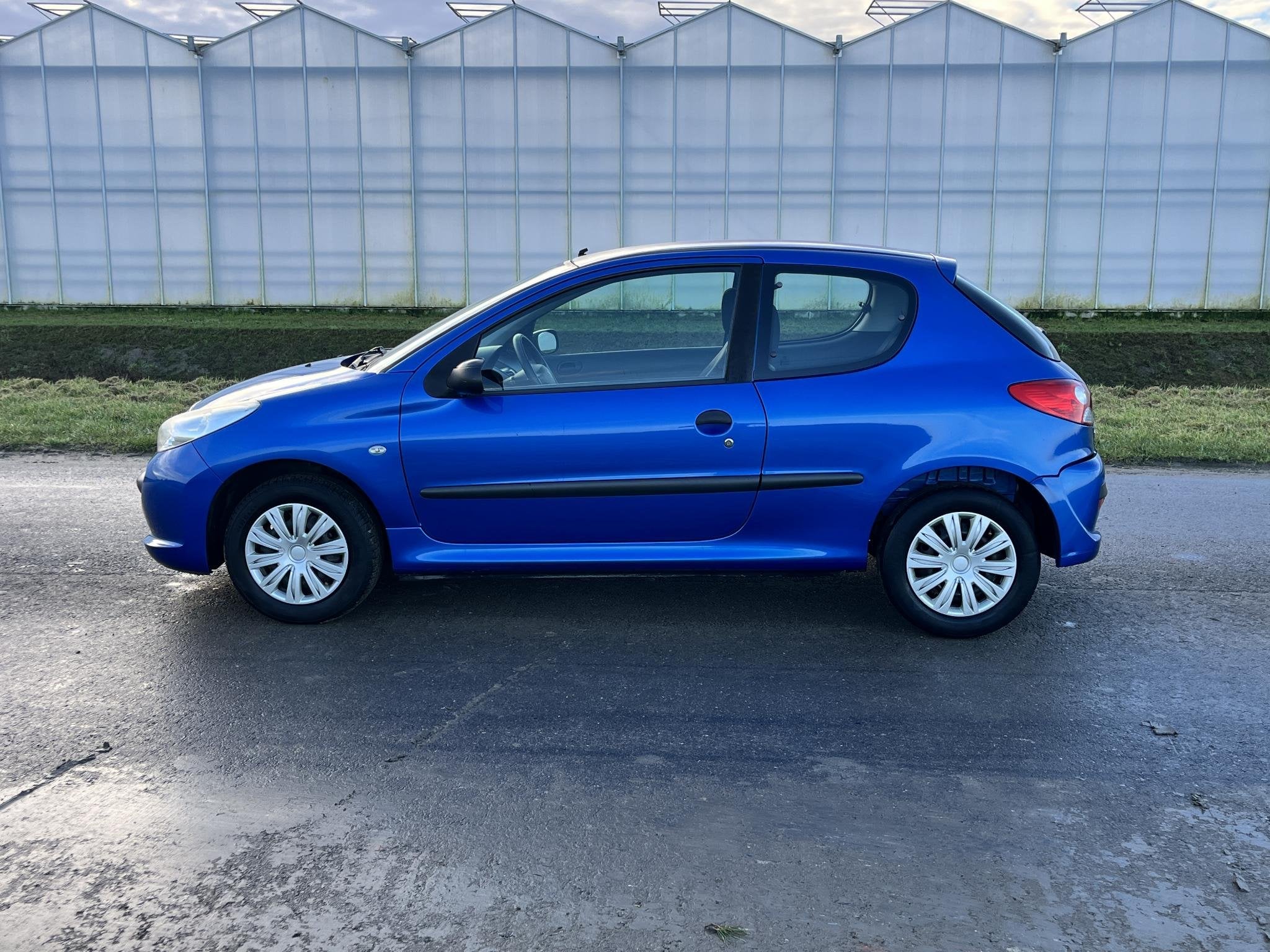 Peugeot 206 + 1.1 XR, Auto's, Voorwielaandrijving, Stof, Gebruikt, 31 €/maand