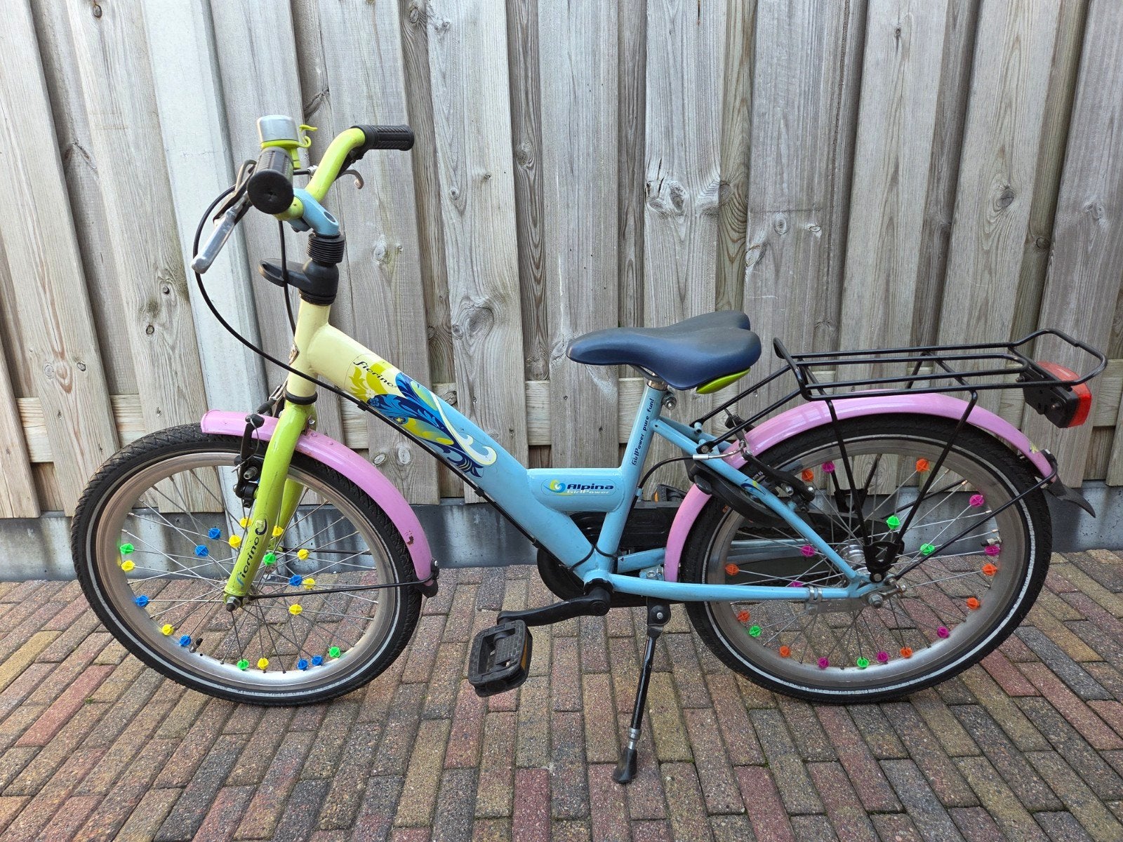 Alpina kinderfiets 20 inch - Roze/Blauw/Geel, Fietsen en Brommers, Fietsen | Kinderfietsjes, Ophalen, Gebruikt, Terugtraprem, 16 tot 20 inch