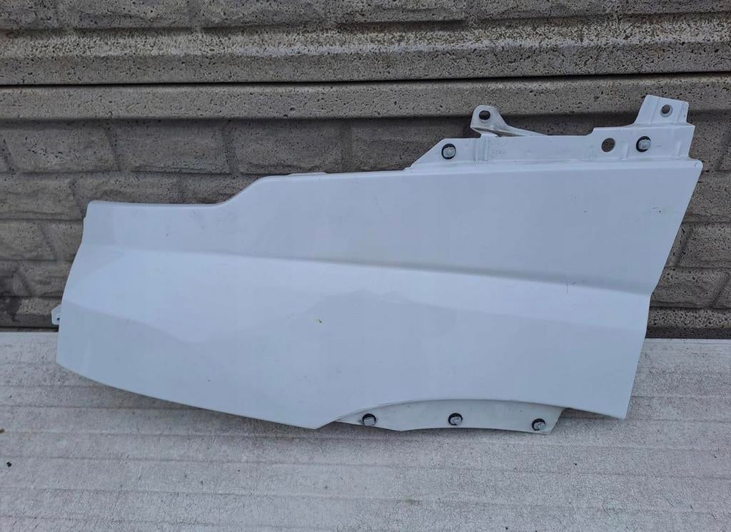 IVECO DAILY 2014 - 2020  spatbord zijscherm, Ophalen of Verzenden