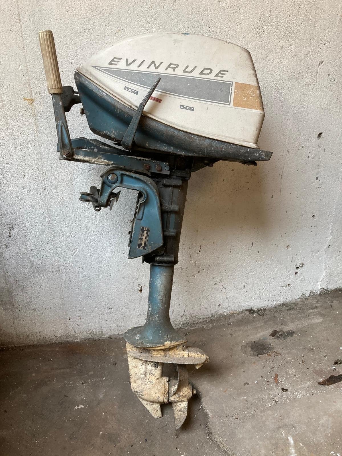 Oude Evinrude Buitenboord - Opknapper/Onderdelen, Ophalen, Gebruikt