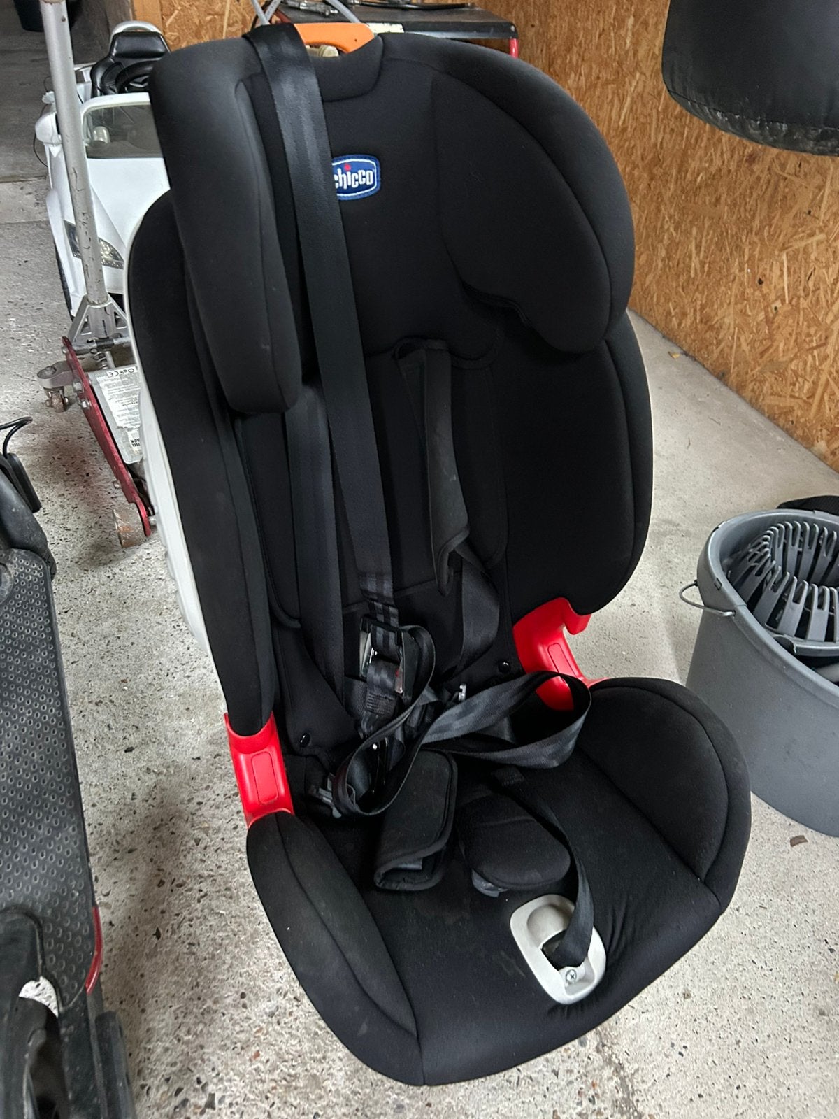 Chicco Youniverse autostoel 9-36kg, Ophalen, 15 t/m 36 kg, Zijbescherming, Zo goed als nieuw