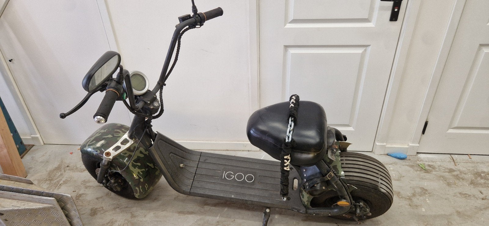 Igoo elektrische scooter - Zonder accu, spatbord defect, Ophalen, Gebruikt, Elektrisch, Overige merken