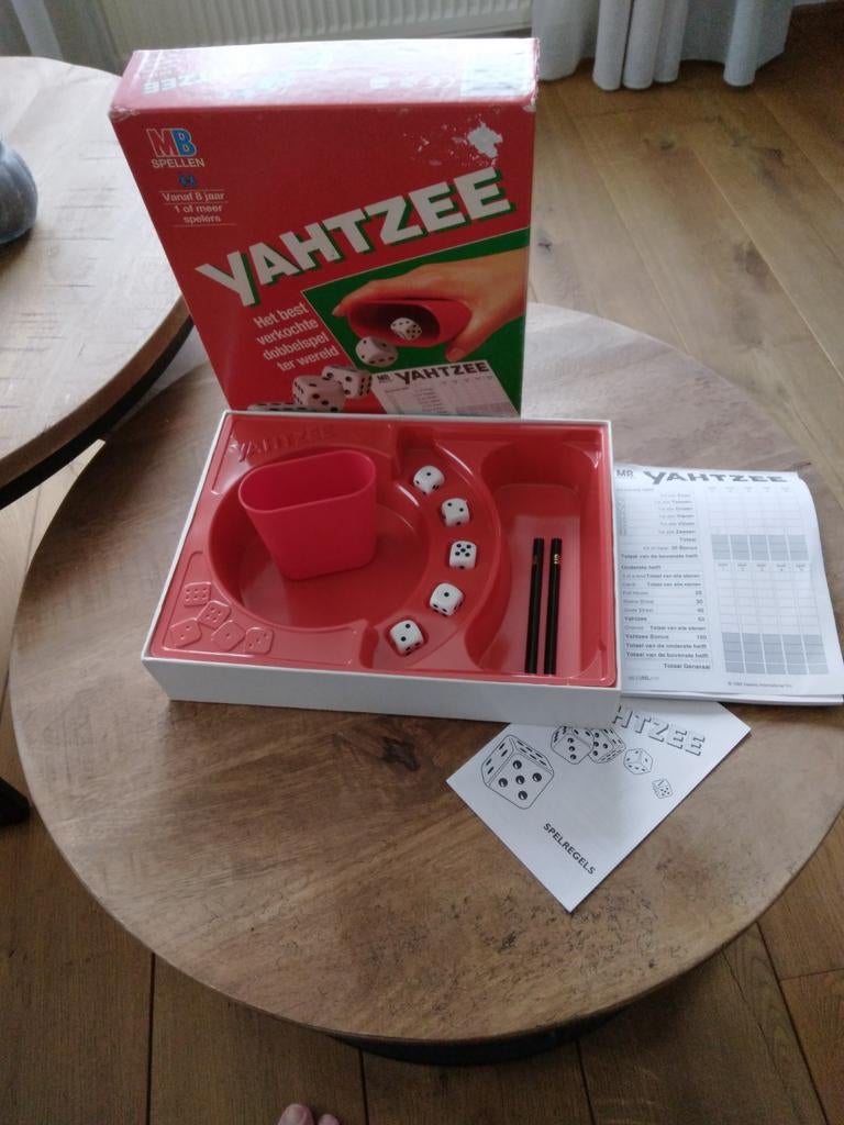 Yahtzee rode doos, Ophalen of Verzenden