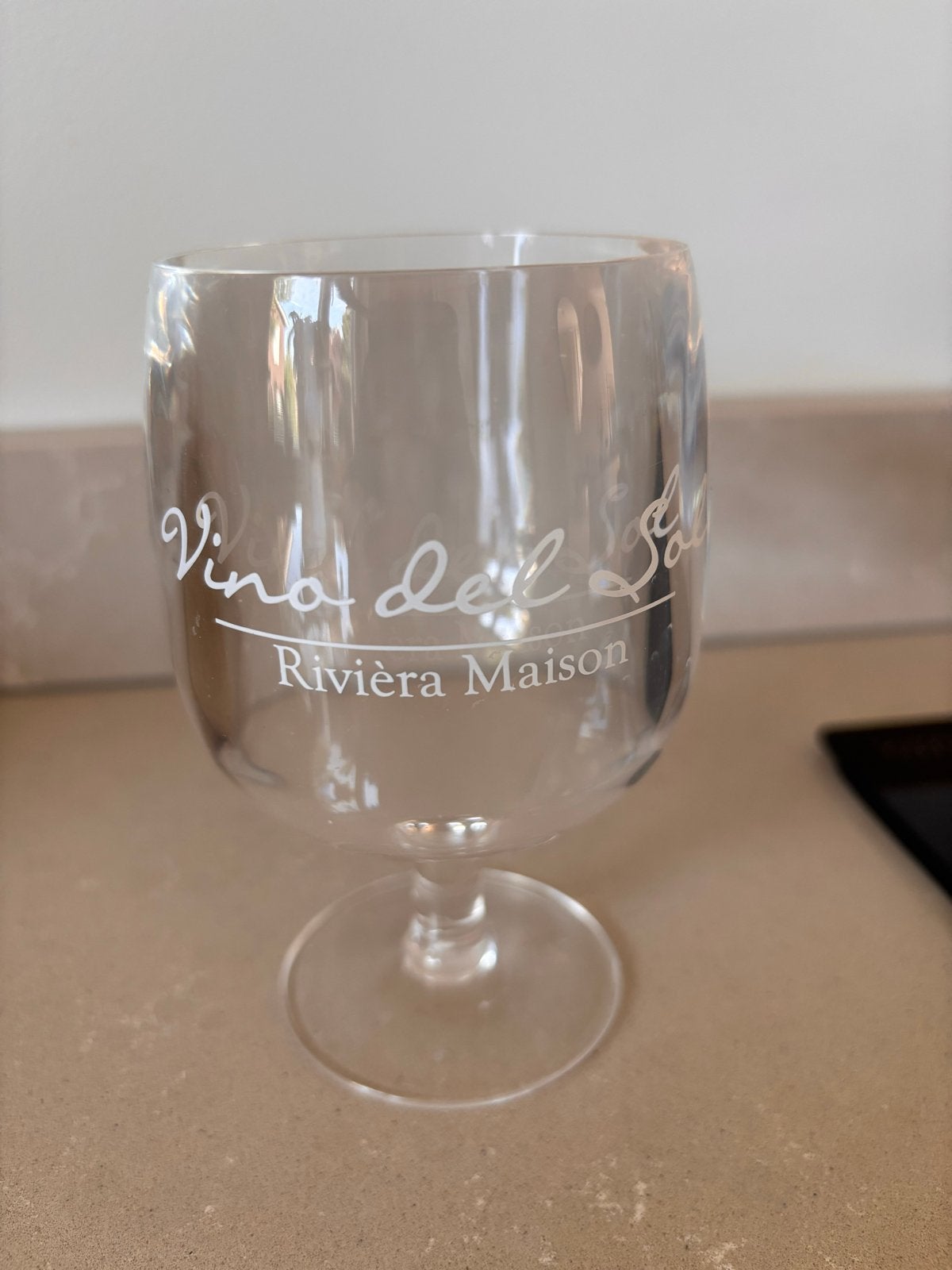 Riviera Maison 4 wijnglazen 'Vino del Sol', Ophalen, Zo goed als nieuw, Riviera Maison, Glas