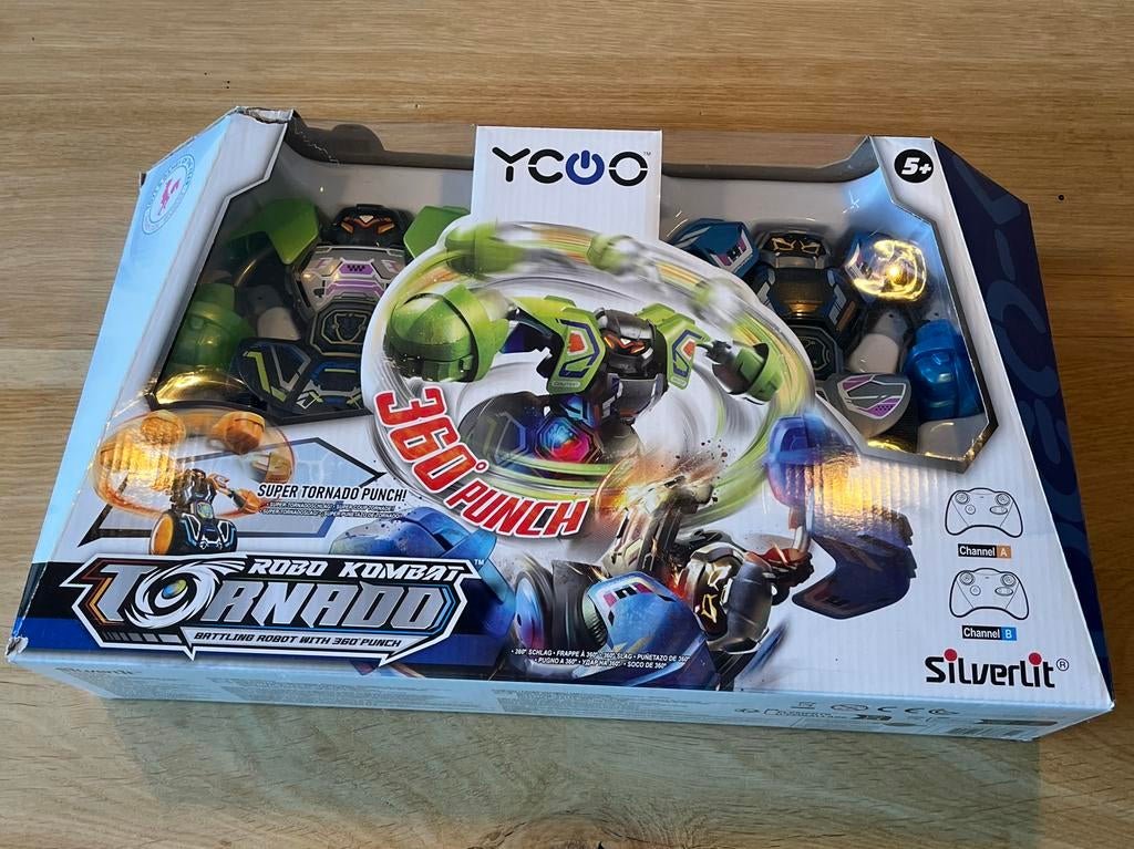 Robo Kombat Tornado: Battling Robots met 360 Punch, Hobby en Vrije tijd, Ophalen of Verzenden, Zo goed als nieuw