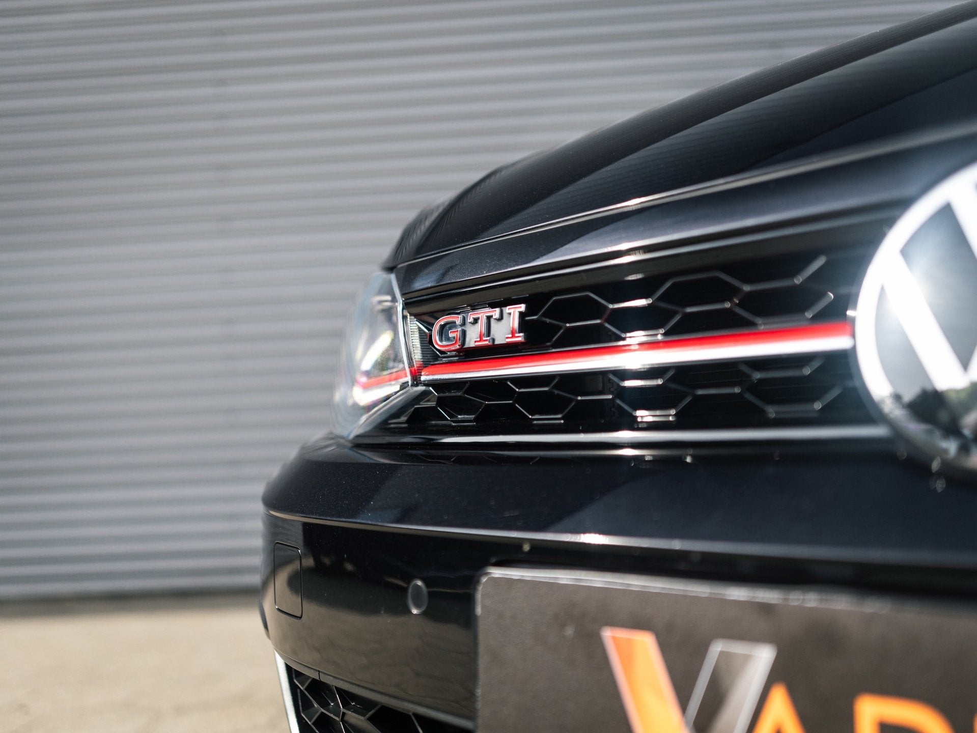 Volkswagen POLO 2.0 TSI GTI Pano Navi Cruise Camera, Auto's, Volkswagen, Dealer onderhouden, Stof, Gebruikt, Zwart