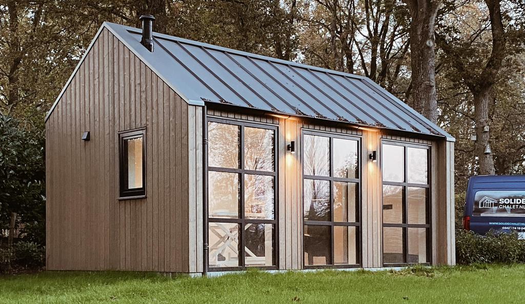 Volwaardig bijgebouw, tuinkantoor, buitenverblijf, chalet,, 3 ramen of meer, Nieuw, Ophalen of Verzenden, Solidechalet.nl