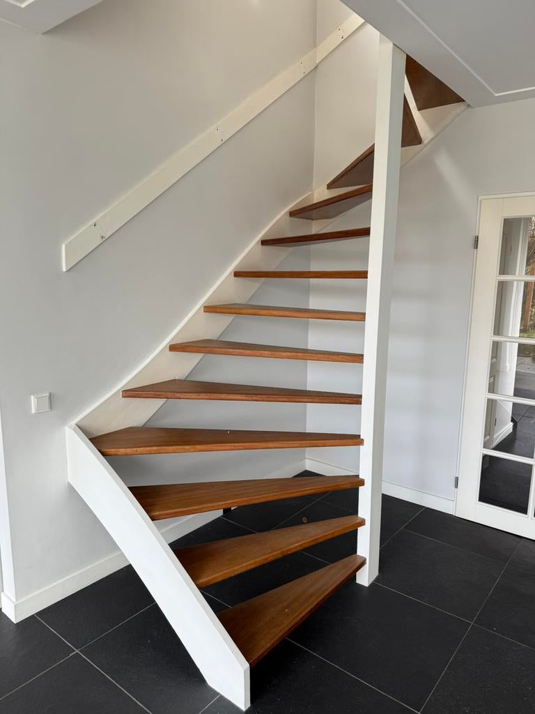 Open trap, Doe-het-zelf en Verbouw, Ladders en Trappen, Ophalen, Zo goed als nieuw, 2 tot 4 meter