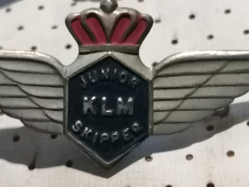 SPELD KLM   SKIPPER, Ophalen of Verzenden, Gebruikt, Overige onderwerpen, Speldje of Pin