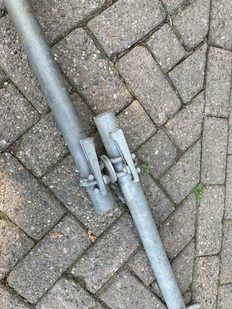 Van Thiel draaiklem/draaiklemmen met vaste spie 48.3MM, Doe-het-zelf en Verbouw, Ophalen, Gebruikt, Gevelsteiger, 5 meter of hoger