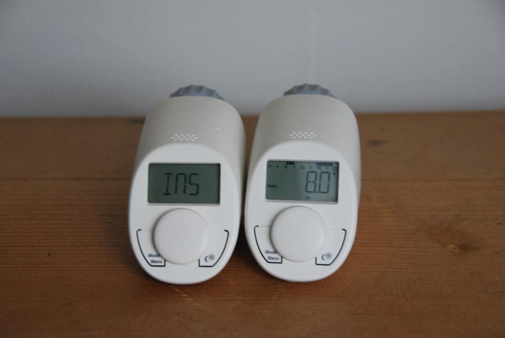 2x Radiator thermostaat, Thermostaat, Minder dan 30 cm, Nieuw, Minder dan 60 cm