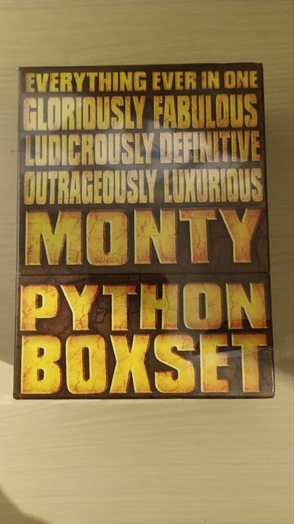 Monty Python Boxset - Alles in één!, Cd's en Dvd's, Dvd's | Tv en Series, Boxset, Ophalen of Verzenden, Komedie, Nieuw in verpakking