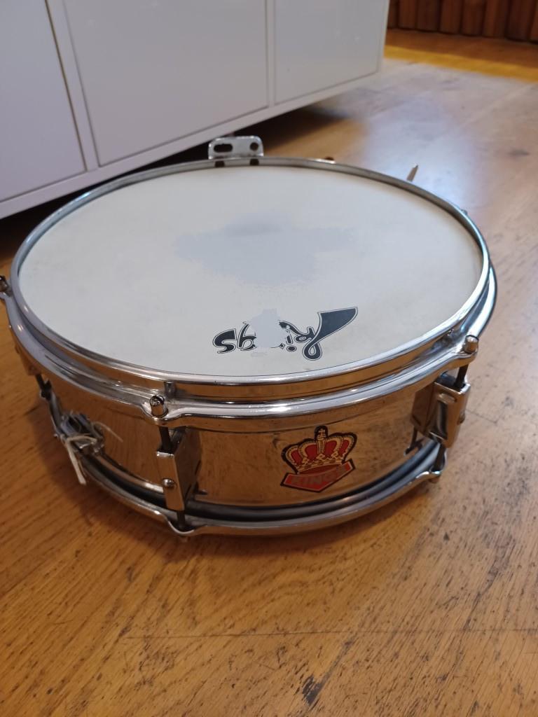 snare drum / trommel/ merk King's / voor Carnaval?, Gebruikt, Info@snaredrum.com, Postbus 1 Maastricht, Ophalen of Verzenden
