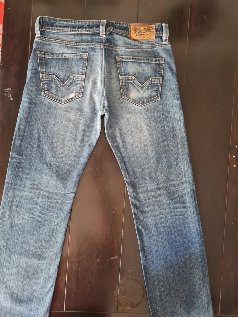 CLASSIC DIESEL LARKEE STRAIGHT STRETCH JEANS SIZE 32/32!!, Diesel, Blauw, W32 (confectie 46) of kleiner, Ophalen of Verzenden