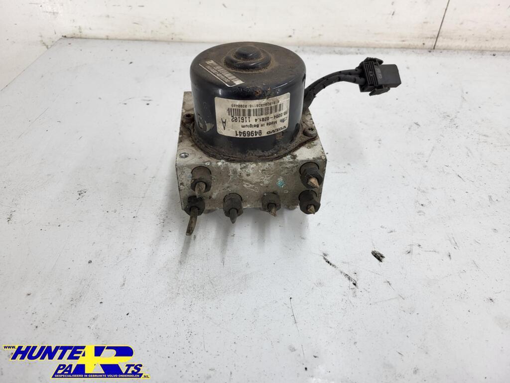 ABS pomp Volvo V70/XC70/S60/S80/C70 ('00-'08) 9496941, Gebruikt, Ophalen of Verzenden, Volvo, Volvo