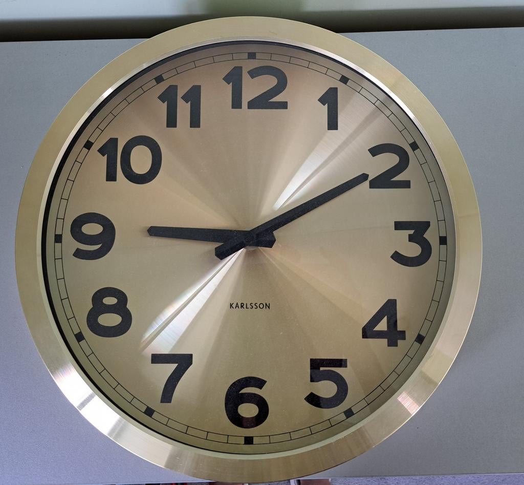 Karlsson Gold stationsklok. Stille klok,doorsnee 40cm, Antiek en Kunst, Ophalen