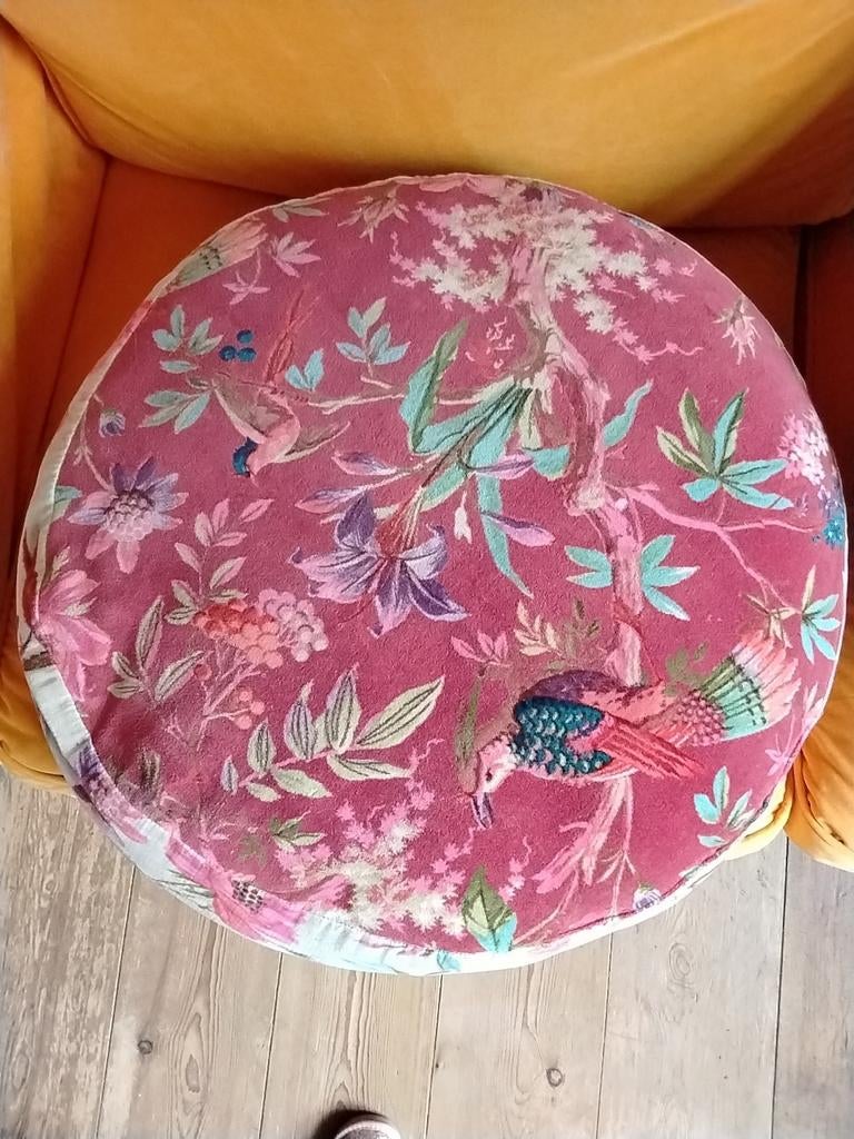 Imbarro rond sierkussen/poef - zwart/rood - 55cm, Ophalen of Verzenden, Zo goed als nieuw, Rood, Overige typen