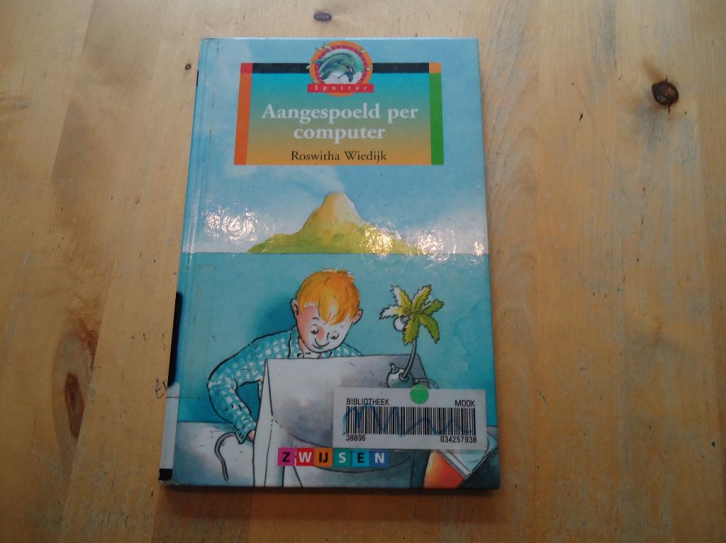 Aangespoeld per computer door Roswitha Wiedijk, Ophalen of Verzenden, Gelezen, Roswitha Wiedijk, Fictie algemeen