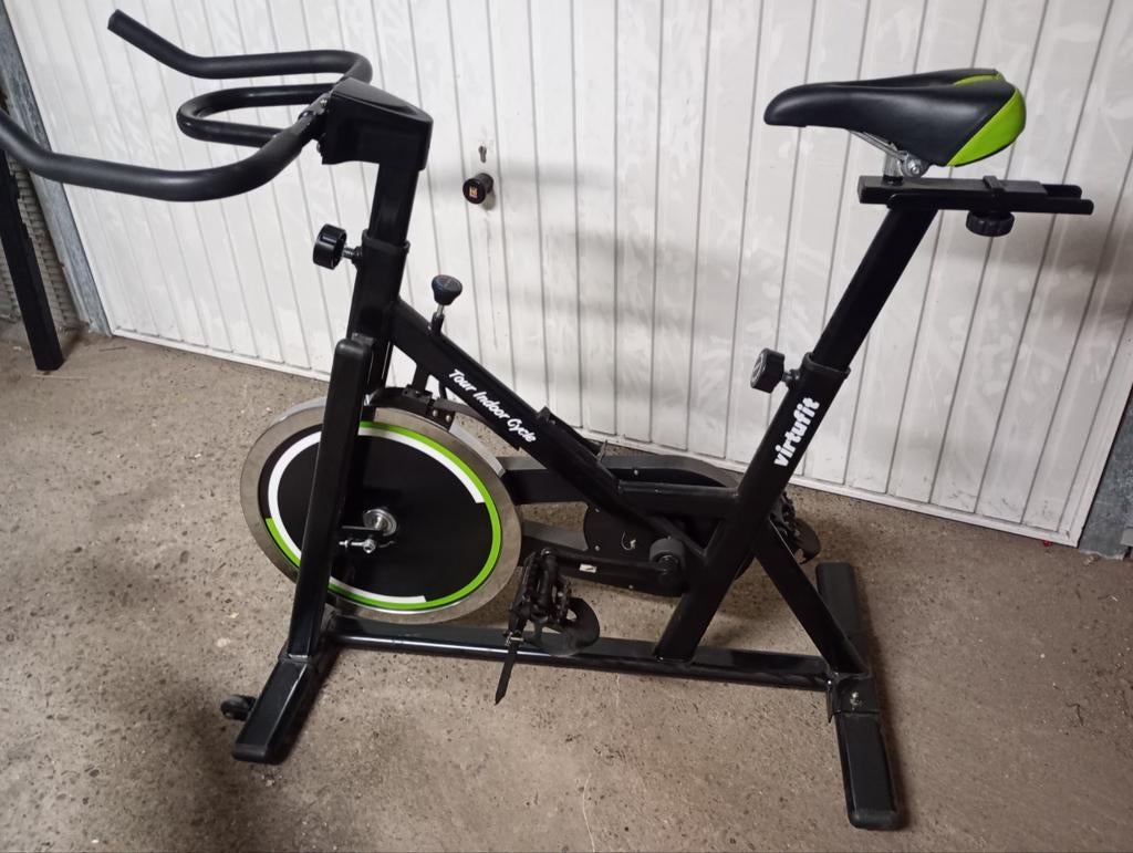 Hometrainer sport fitness apparatuur fiets bijna gratis, Ophalen of Verzenden, Zo goed als nieuw, Hometrainer