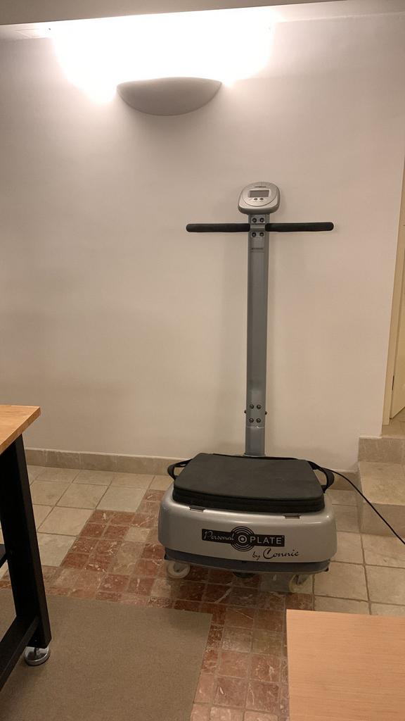Power Plate Conny Breukhoven - Trilplaat, Ophalen, Gebruikt, Trilplaat, Armen